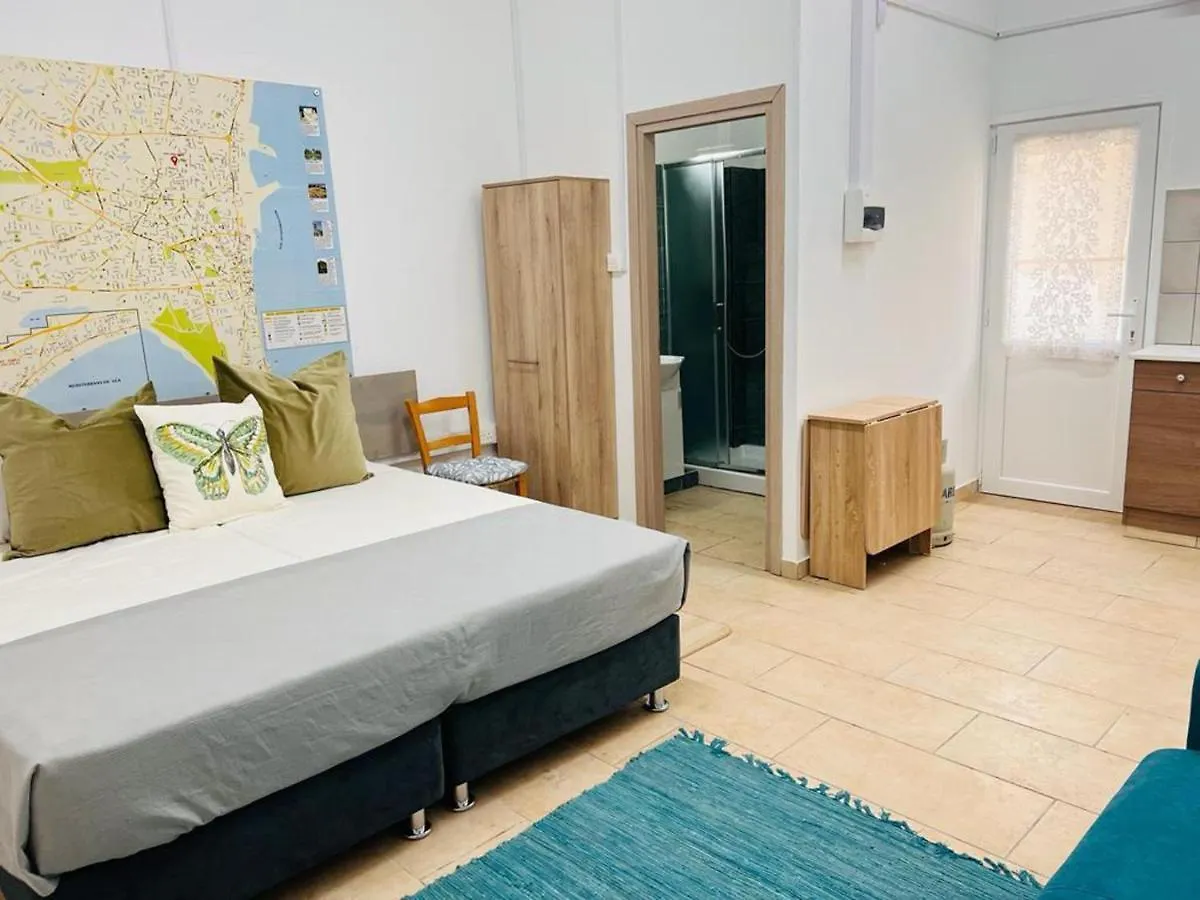 Impeccable Newly Renovated Studio In Larnaca 0*,