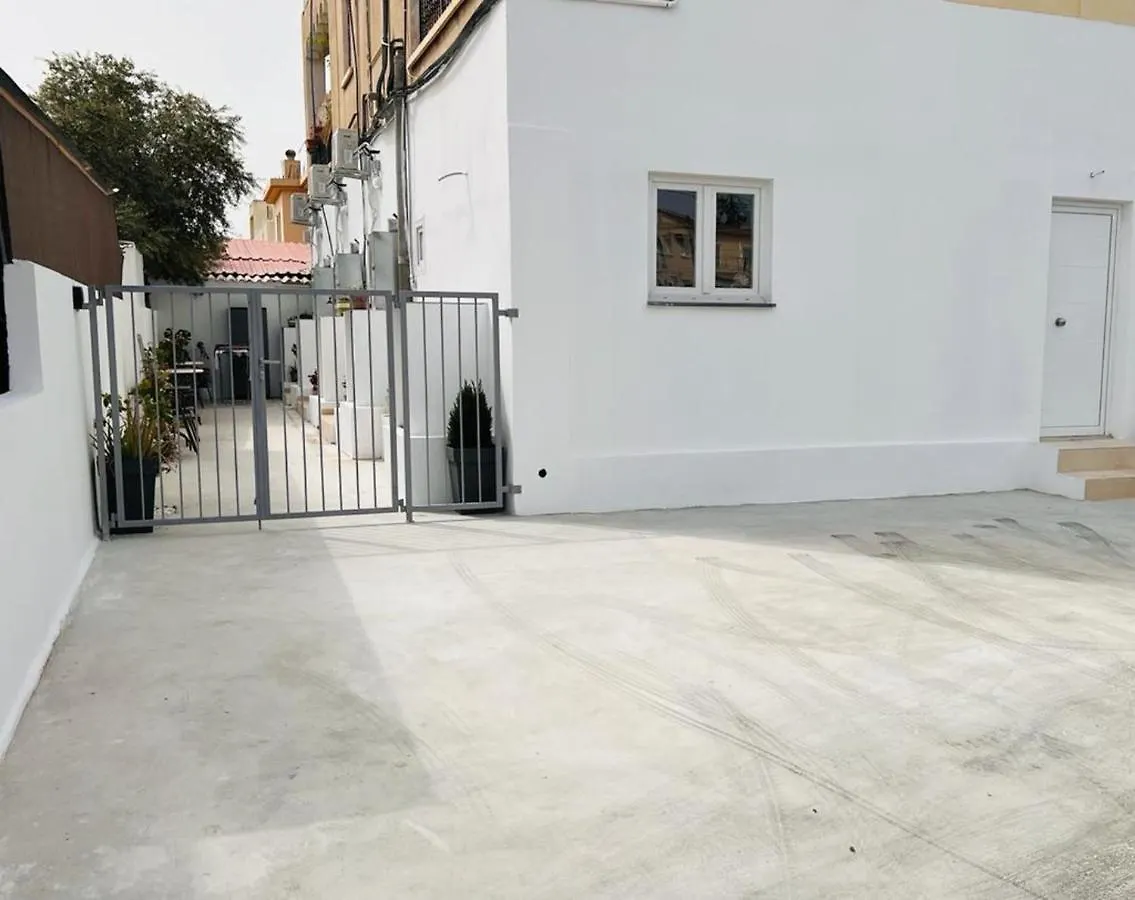 Apartment Impeccable Newly Renovated Studio In Larnaca