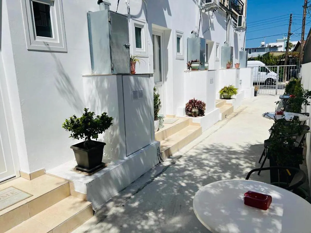 Impeccable Newly Renovated Studio In Larnaca Apartment